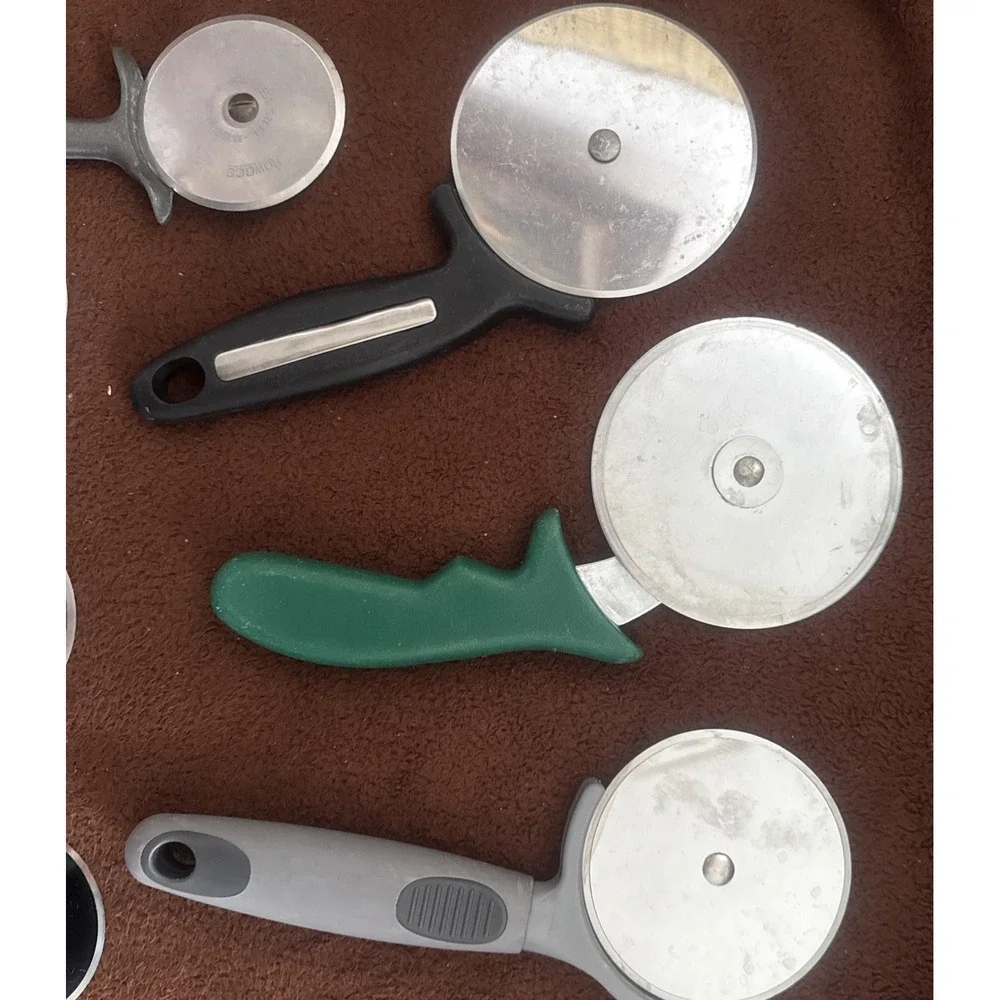 Mama Mia 9 Various Pizza Cutters Used 2 Stainless Steel 1 made in Italy Pot Luck